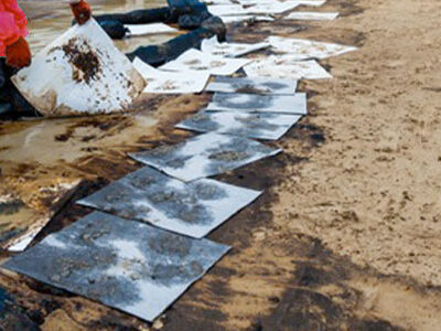 10-oil-absorbent-spil-kit-untuk-menangani-tumpahan-minyak-1 oil absorbent pads spill kit