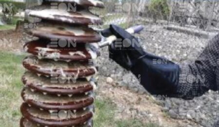 Bahaya Debu Semen pada Isolator Listrik