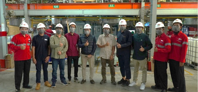 Foto Bersama di Pabrik Eonchemicals